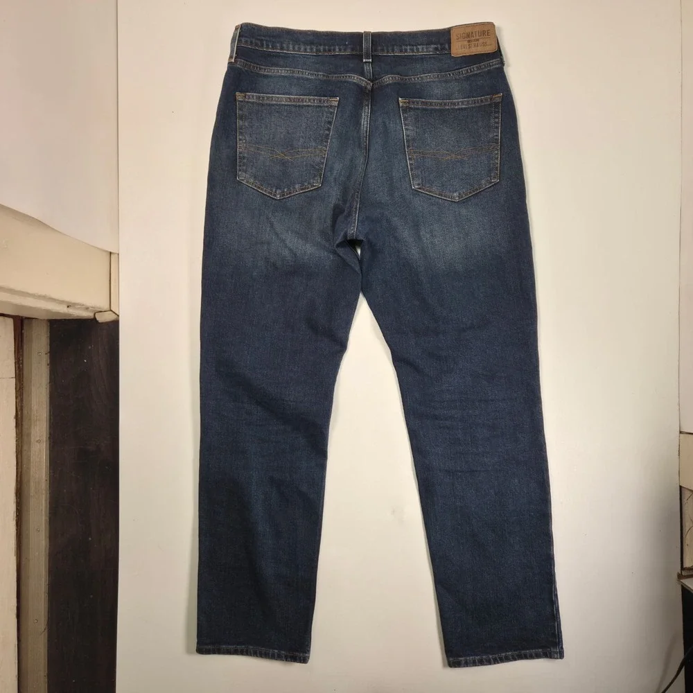 Signature by Levi Strauss Gold Athletic  Mens 36x32 Blue Jeans Measures 37×32